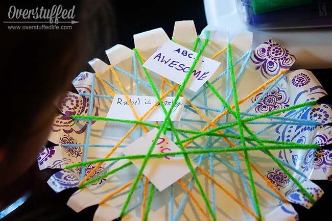 Charlotte's Web Book Club Craft: Paper plate spider webs with complimentary words.