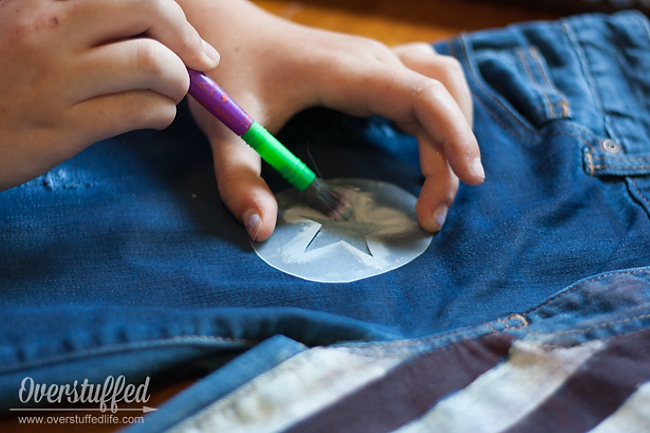 Easy DIY Patriotic cutoff shorts