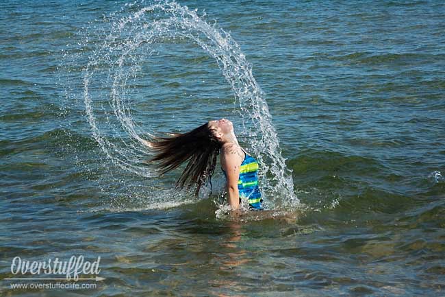 Beach photo pose idea—the Pinterest hair flip