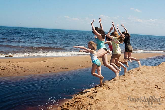 Beach photo pose idea—jump