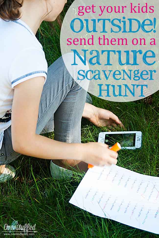 Sick of the kids staying inside looking at screens? Get them outside in nature on a fun scavenger hunt where they can use their screens appropriately.
