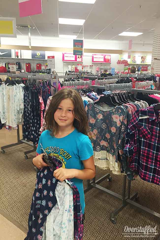 You have to do back-to-school clothes shopping anyway, why not use it as an opportunity to teach your kids about sticking to a budget? #overstuffedlife