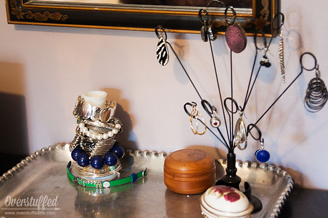 Clever ideas for storing and organizing jewelry. #overstuffedlife
