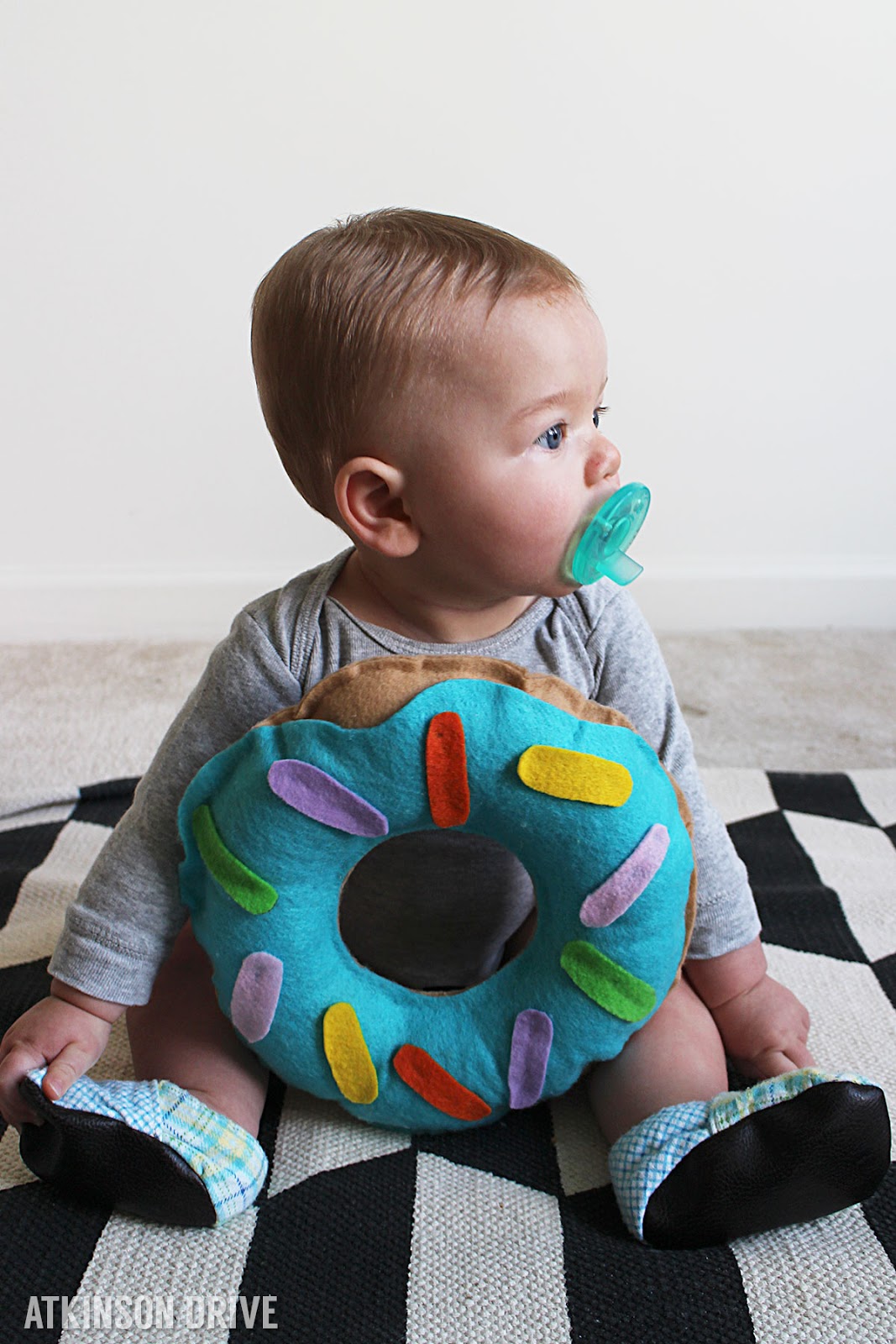 No sew baby donut Halloween costume