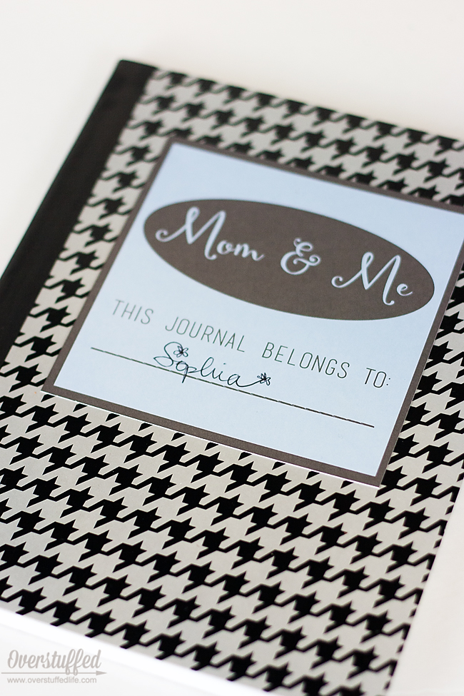 Be pen-pals with your kids! Free printable for a Mom and Me journal. #overstuffedlife