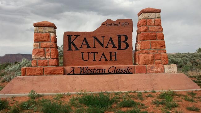 Southern Utah travel | Family Vacation | Kanab, Utah | Grand Canyon | Zion National Park | Bryce Canyon | Duck Creek | Near Cedar City | Lake Powell | Grand Canyon | Heritage House Museum | Best Friends Animal Sanctuary | Coral Pink Sand Dunes | Grand Staircase