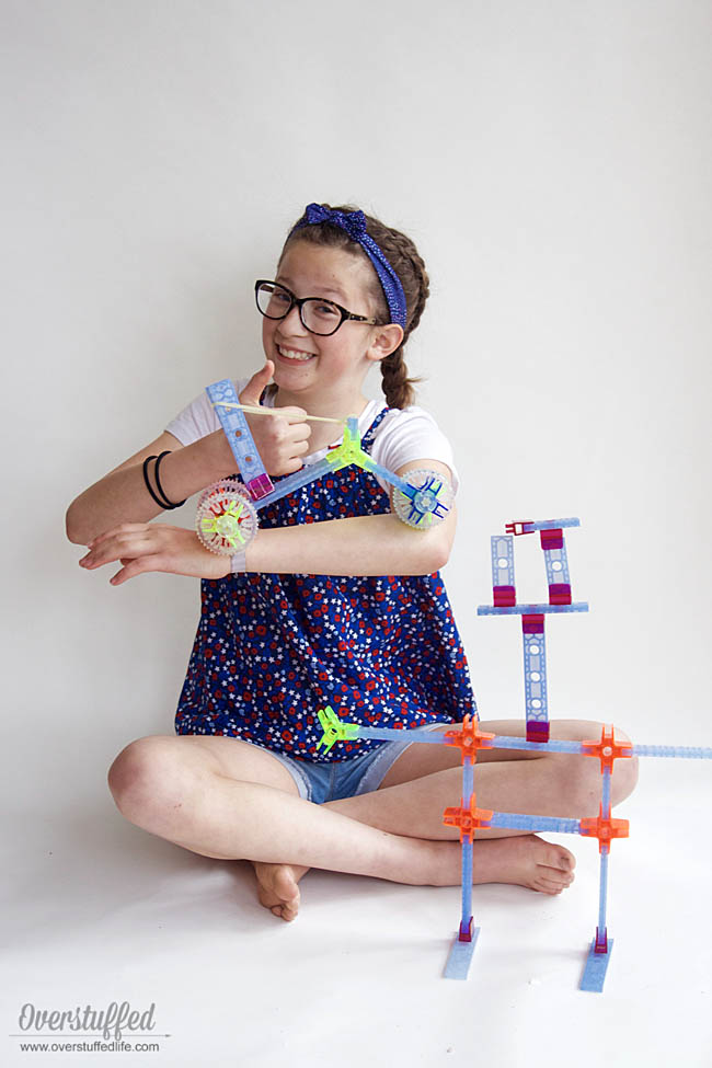 These Brackitz building sets encourage creativity and help kids learn science, math, and engineering skills. Perfect for tweens.