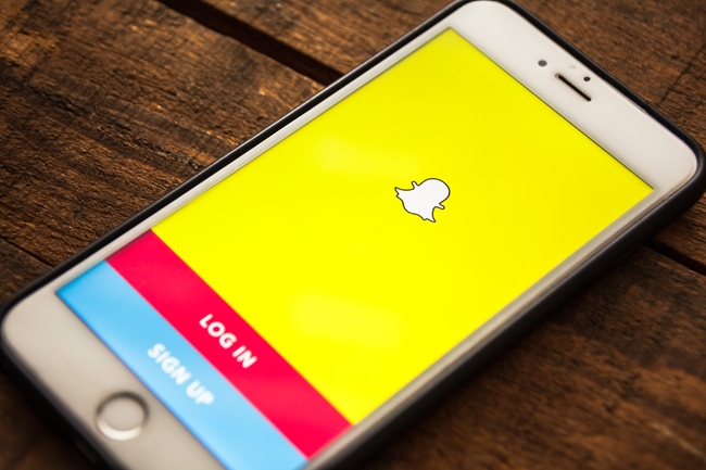 Snapchat log in screen—ultimate guide to snapchat for parents