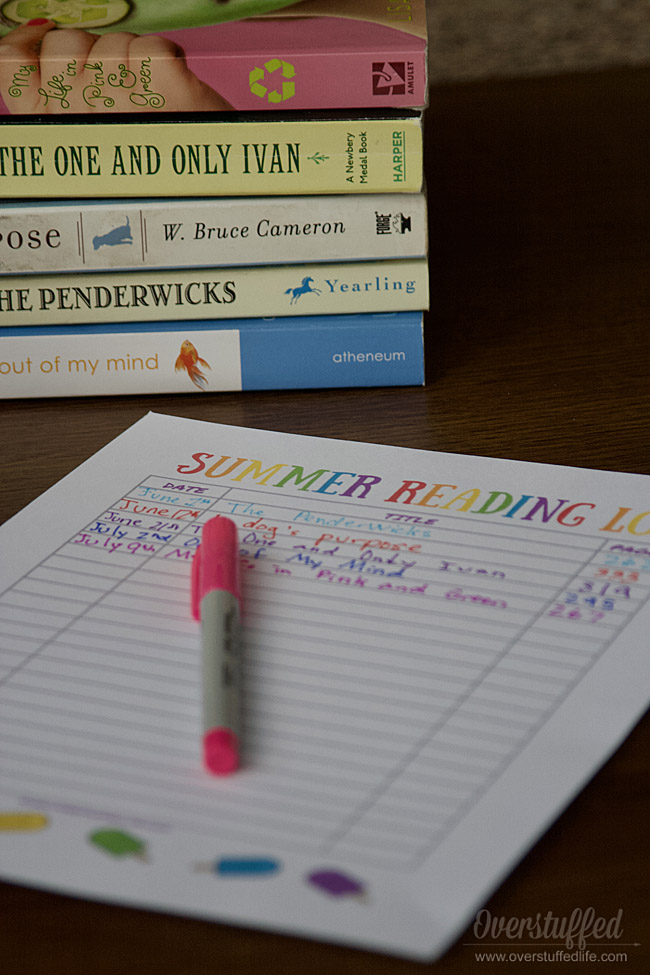 Use this printable summer reading log to get kids excited about reading this summer break