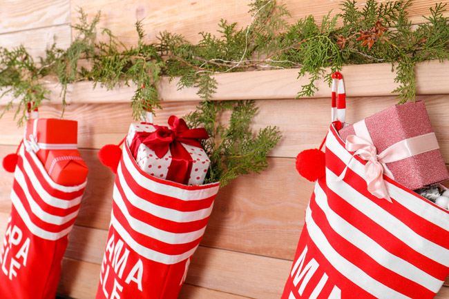 Simple Christmas Traditions to Start with Your Family