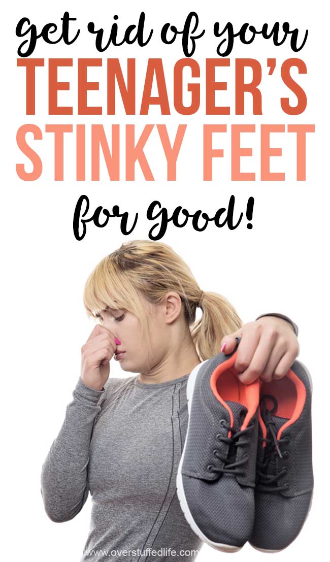 Do you or your kids have HORRIBLE FOOT ODOR? Smelly feet can be super hard to get rid of, but here are several ways that you can get rid of the stinky feet for good—most of them you probably already have in your house.